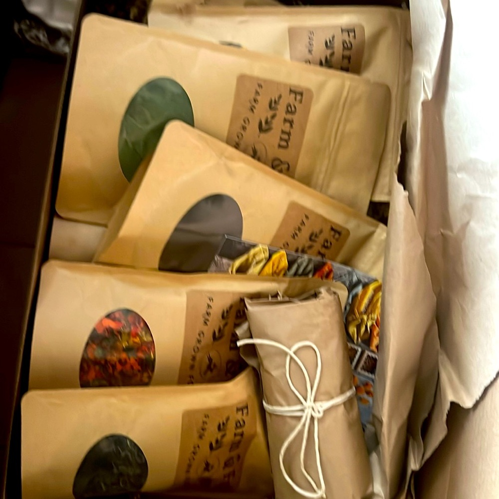 White sacarves, napkins and natural dye kit
